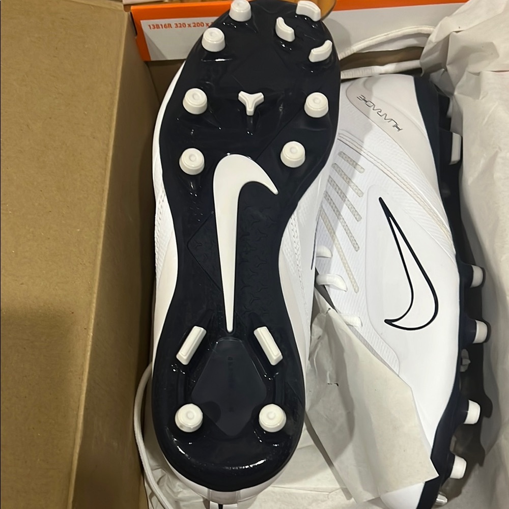 Nike Alpha Huarachi 8White Varsity Lax Cleats - Picture 3 of 3